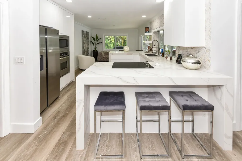 880 Hickory Terrace Boca Raton FL 33486