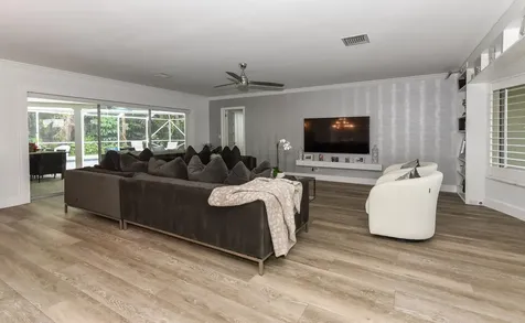 880 Hickory Terrace Boca Raton FL 33486