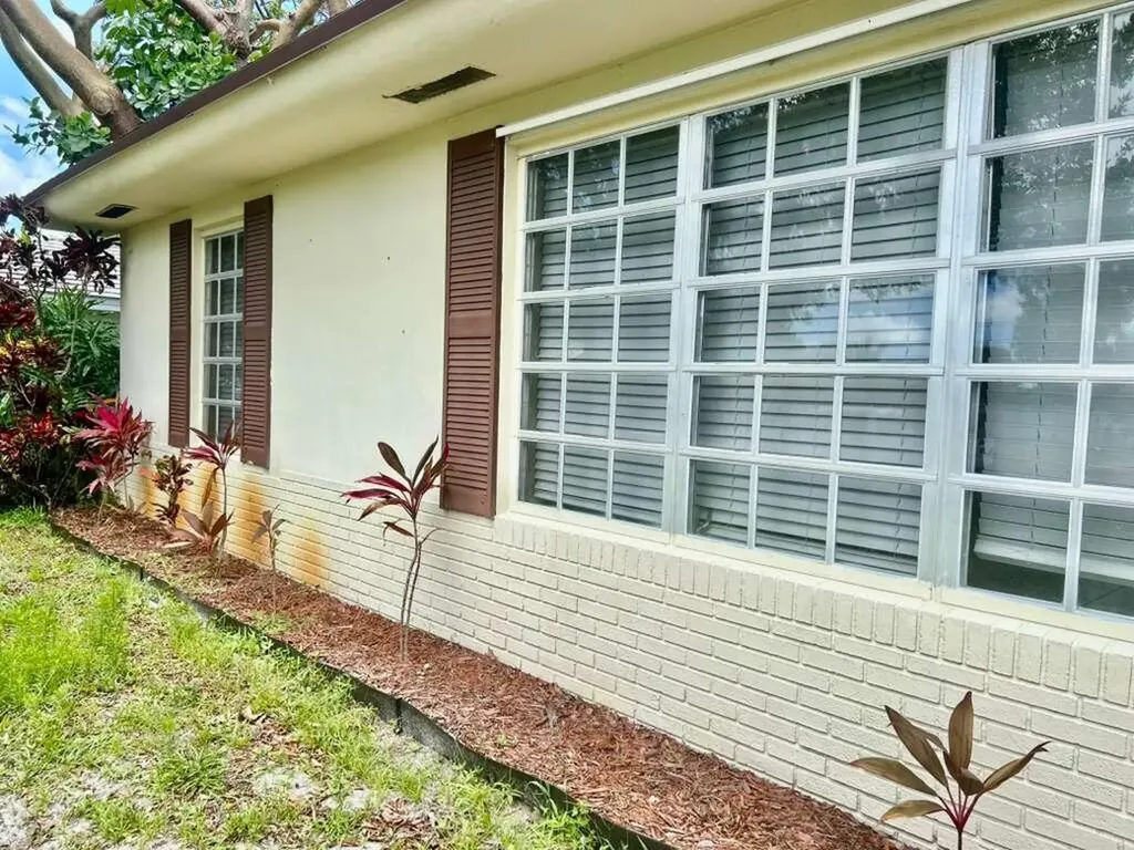 861 NW 72nd Avenue Plantation FL 33317