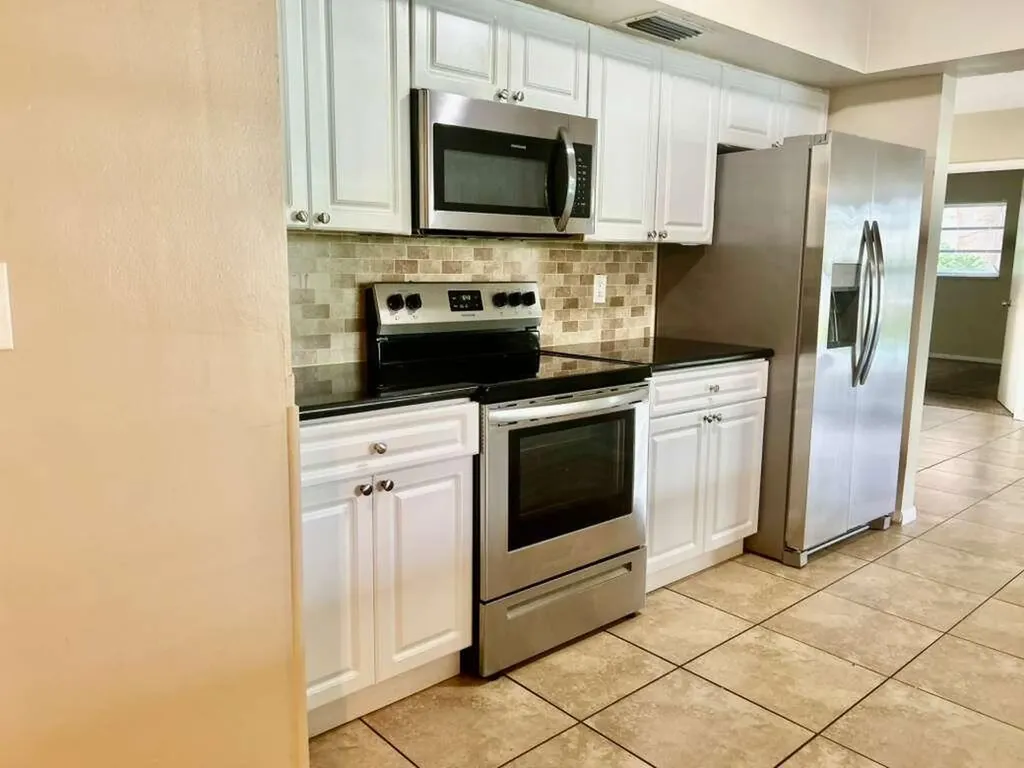 861 NW 72nd Avenue Plantation FL 33317