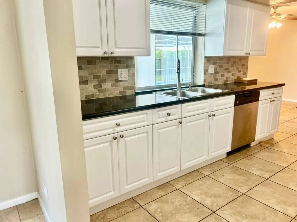 861 NW 72nd Avenue Plantation FL 33317