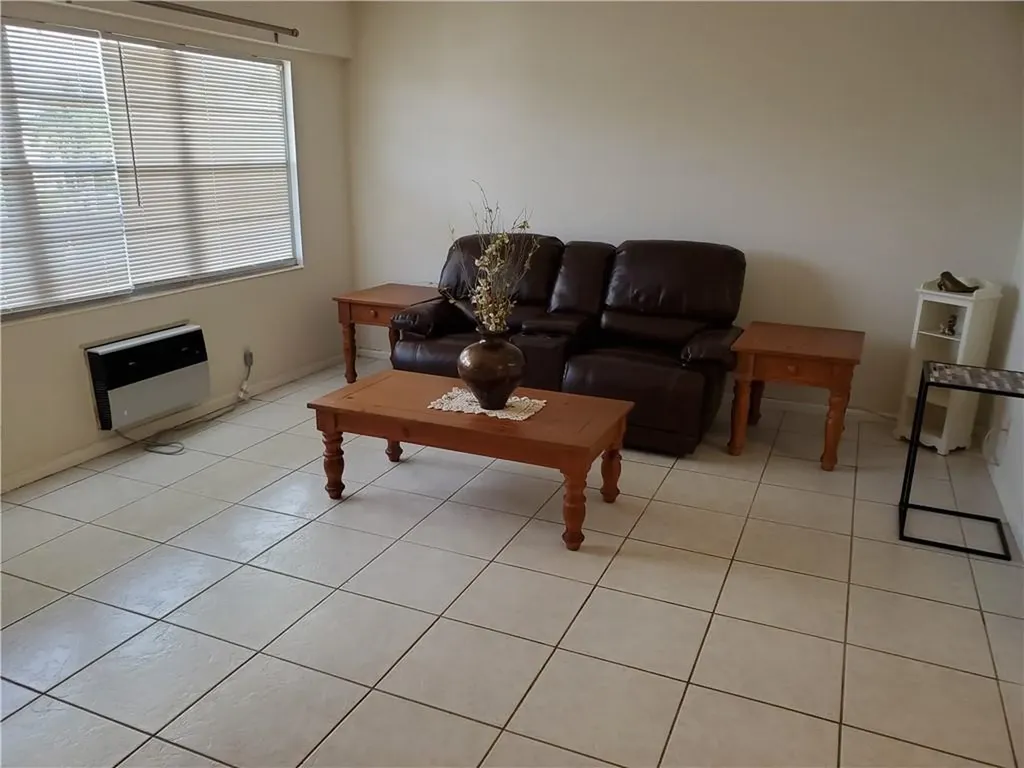 373 Fanshaw I Boca Raton FL 33434