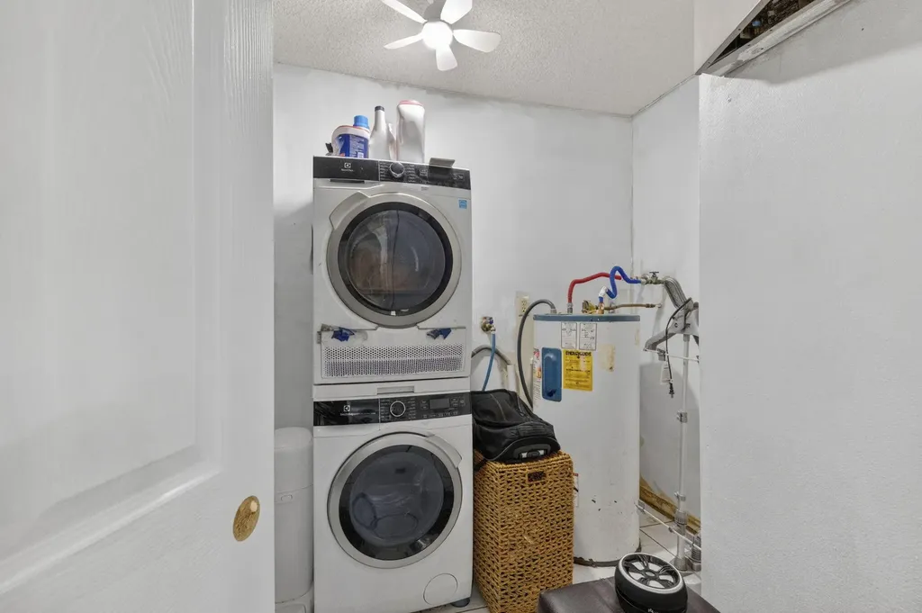 5617 NW 16th Street Lauderhill FL 33313