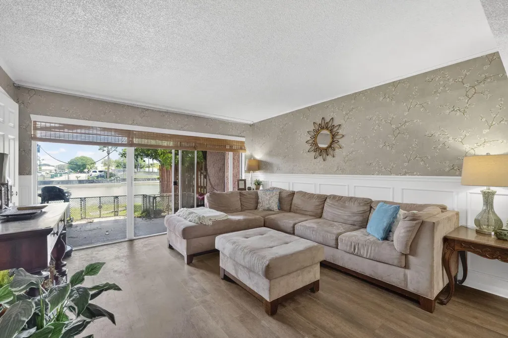5617 NW 16th Street Lauderhill FL 33313