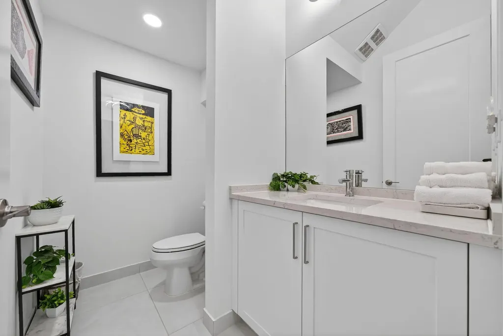 8252 Essex Country Club Drive Boca Raton FL 33434
