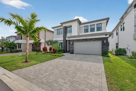 8252 Essex Country Club Drive Boca Raton FL 33434