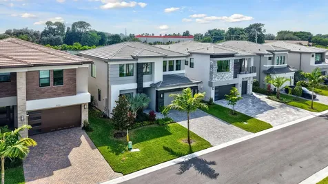 8252 Essex Country Club Drive Boca Raton FL 33434