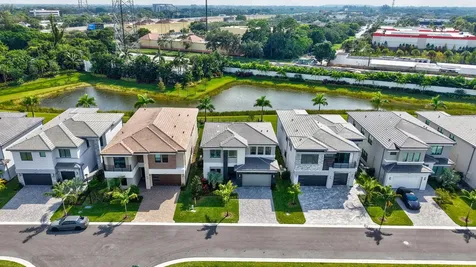 8252 Essex Country Club Drive Boca Raton FL 33434