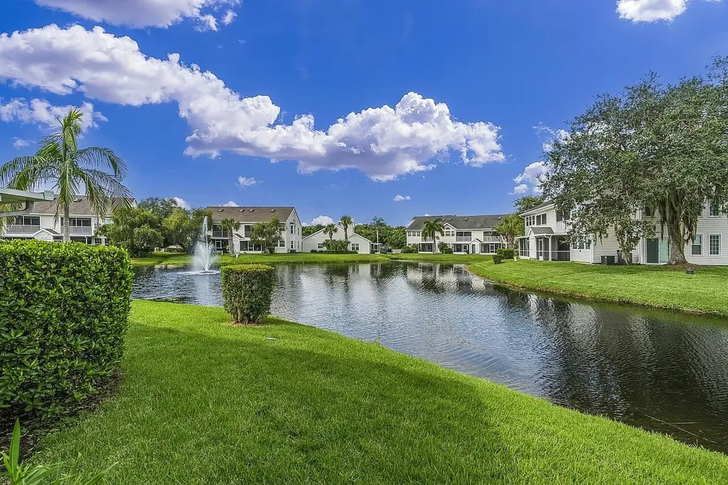 1965 Westminster Circle Vero Beach FL 32966