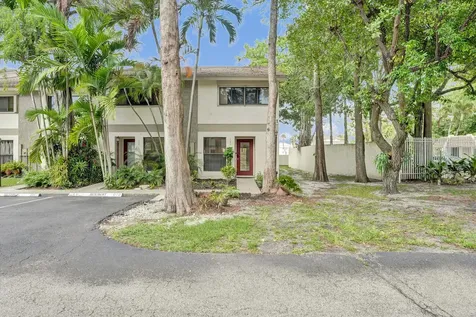 3080 S Oakland Forest Drive Oakland Park FL 33309