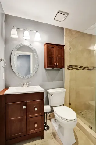 3080 S Oakland Forest Drive Oakland Park FL 33309
