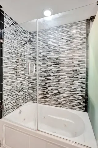 3080 S Oakland Forest Drive Oakland Park FL 33309