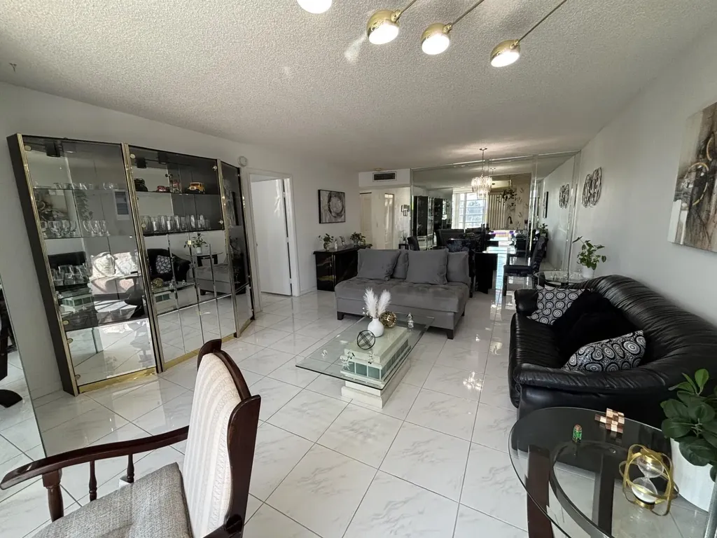 7620 NW 18th Street Margate FL 33063