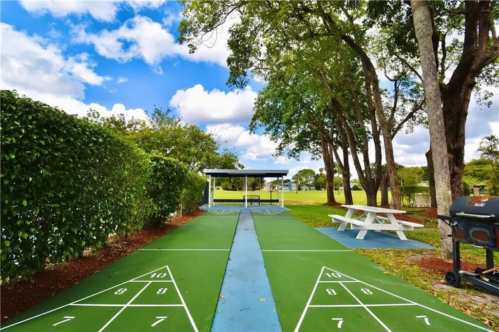7620 NW 18th Street Margate FL 33063