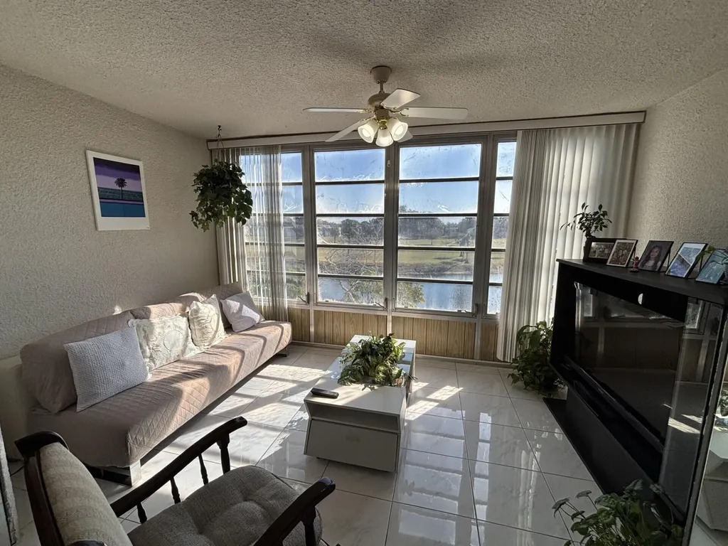 7620 NW 18th Street Margate FL 33063
