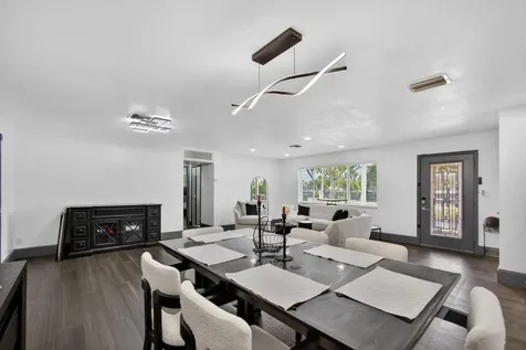 5500 West Place Mangonia Park FL 33407