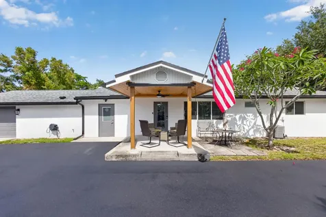 5500 West Place Mangonia Park FL 33407