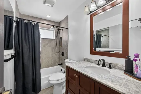 5500 West Place Mangonia Park FL 33407