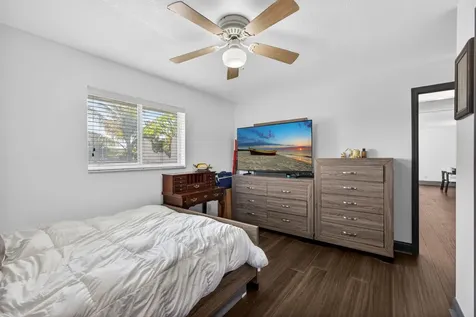 5500 West Place Mangonia Park FL 33407