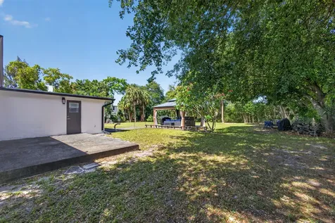 5500 West Place Mangonia Park FL 33407