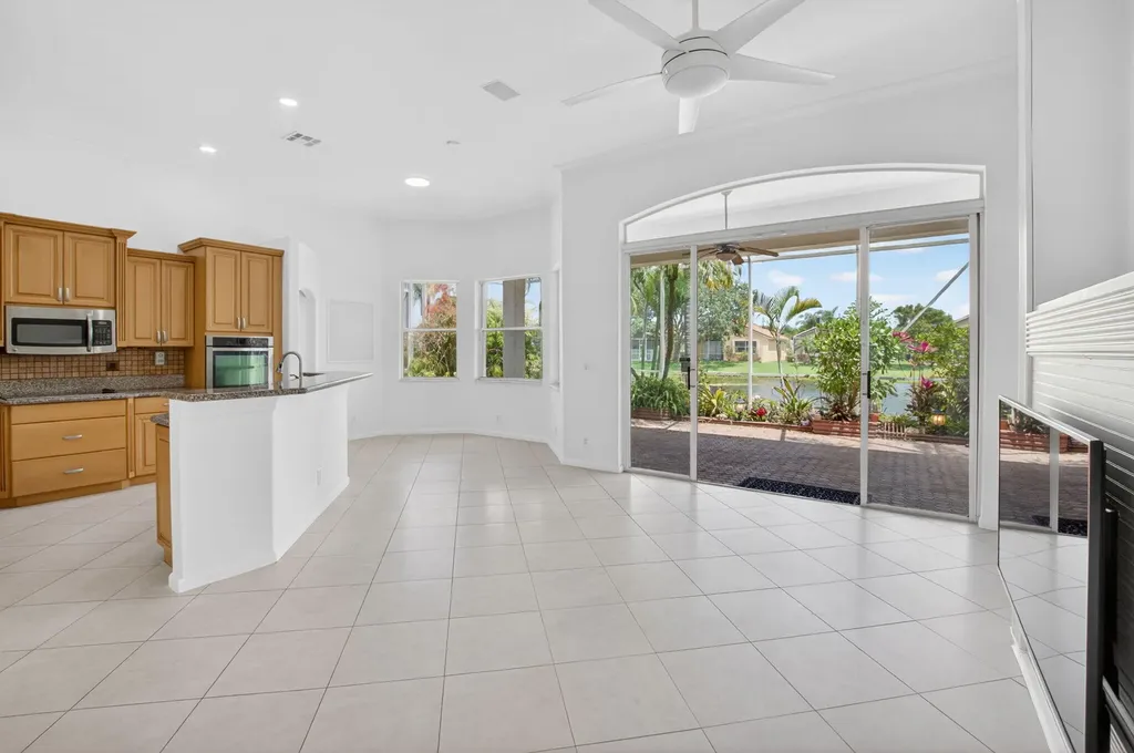 7035 Vivaldi Lane Delray Beach FL 33446