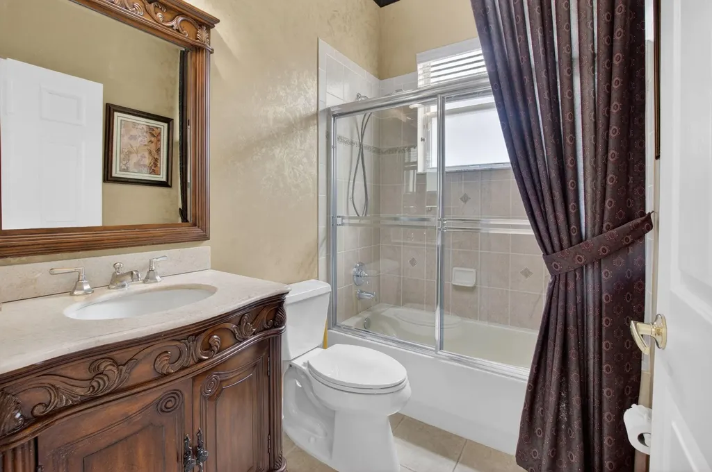 7035 Vivaldi Lane Delray Beach FL 33446