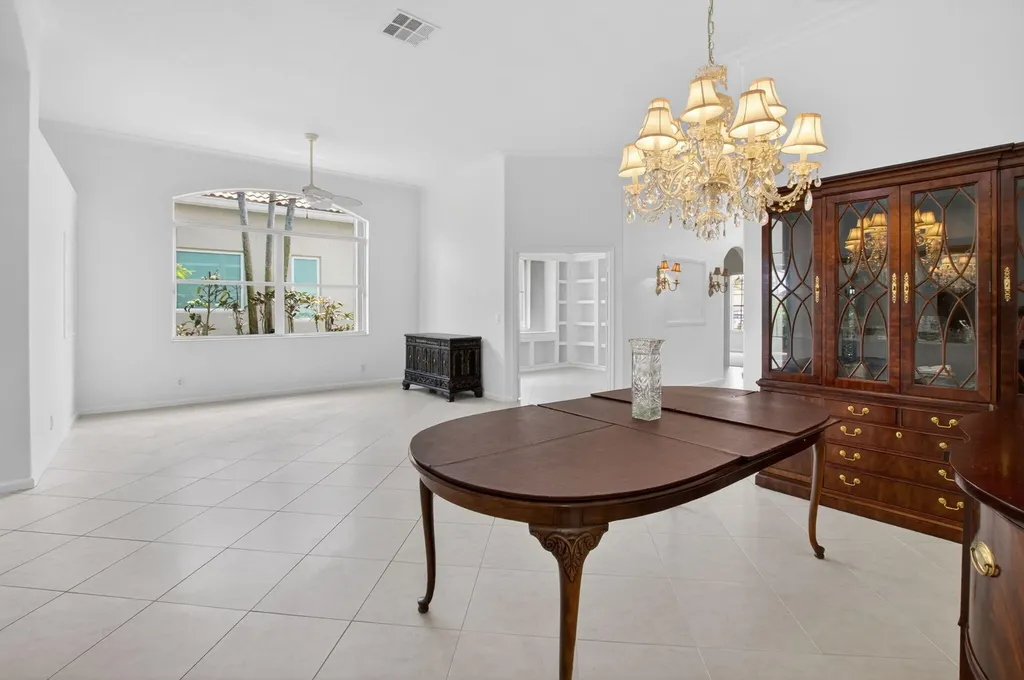 7035 Vivaldi Lane Delray Beach FL 33446
