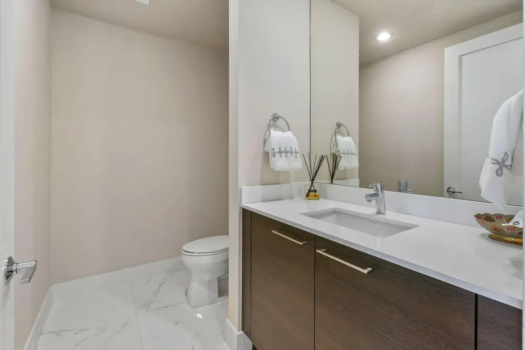 1 Water Club Way North Palm Beach FL 33408