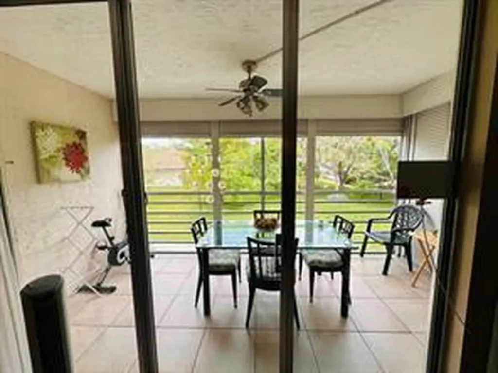 3099 NW 48th Avenue Lauderdale Lakes FL 33313