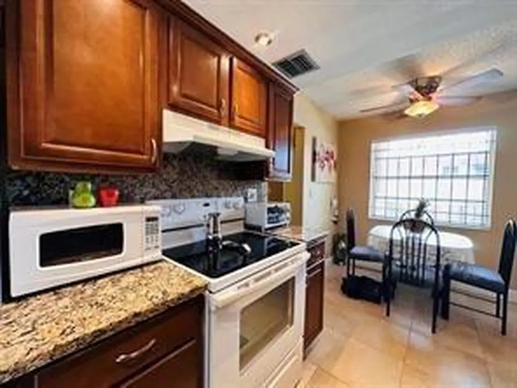 3099 NW 48th Avenue Lauderdale Lakes FL 33313