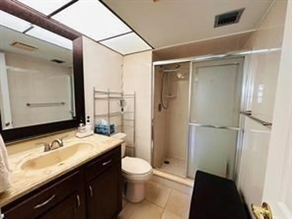 3099 NW 48th Avenue Lauderdale Lakes FL 33313