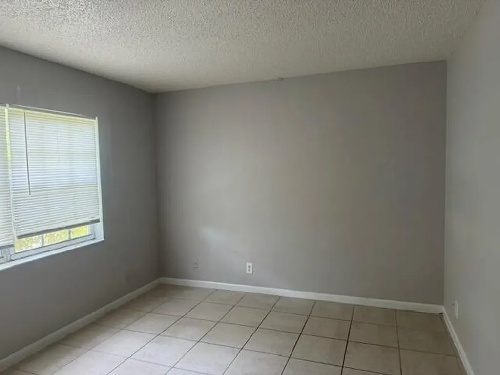 3211 NW 103rd Terrace Coral Springs FL 33065