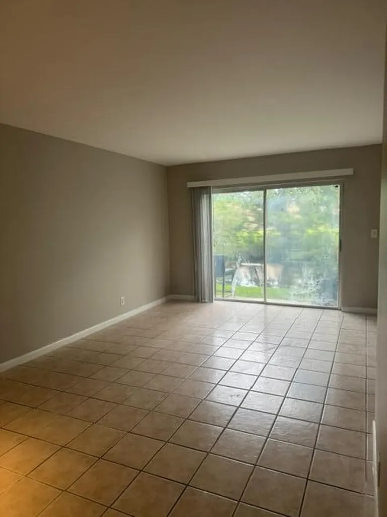 3211 NW 103rd Terrace Coral Springs FL 33065