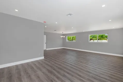 2733 NE 6th Avenue Wilton Manors FL 33334