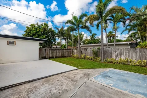 2733 NE 6th Avenue Wilton Manors FL 33334