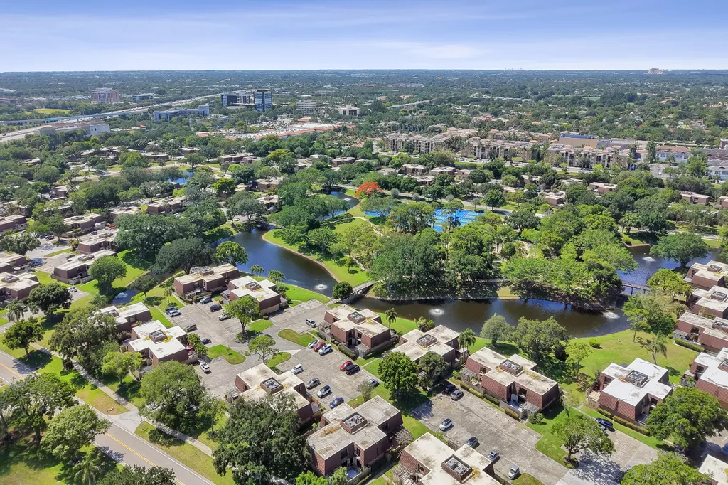 1126 11th Lane Palm Beach Gardens FL 33418