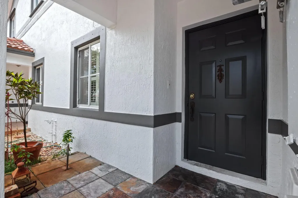 2481 NW 98th Lane Sunrise FL 33322