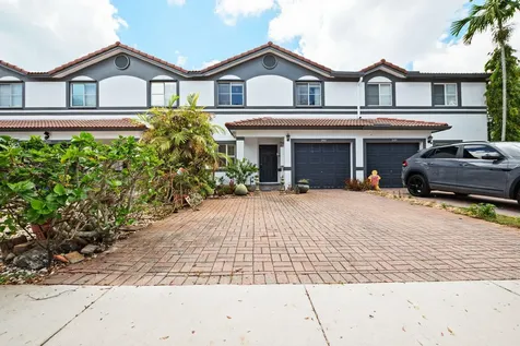 2481 NW 98th Lane Sunrise FL 33322