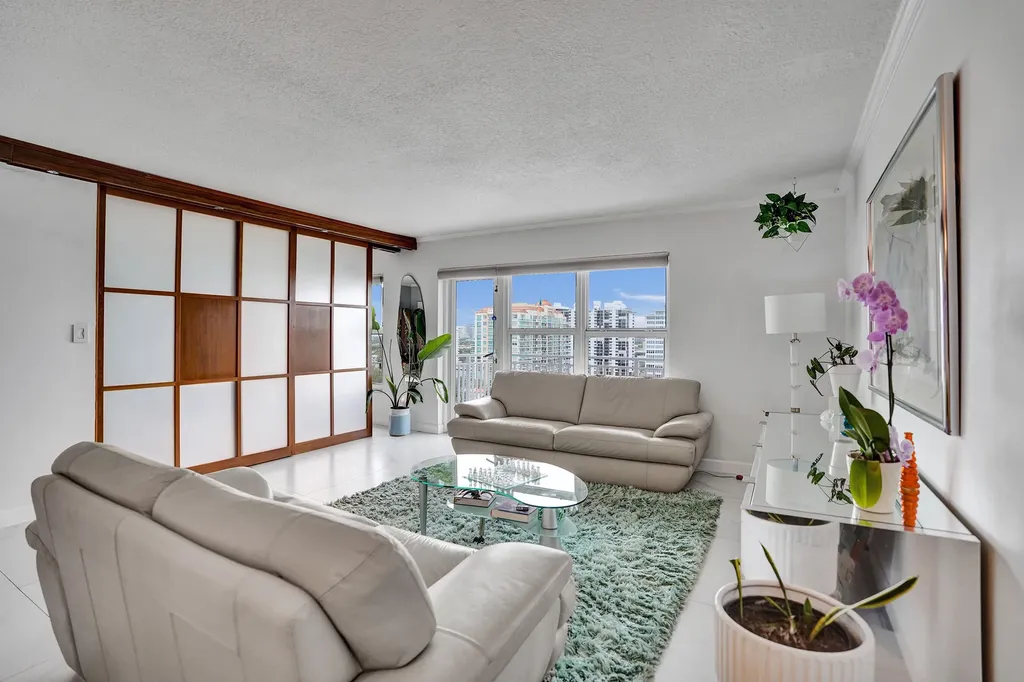 3000 E Sunrise Boulevard Fort Lauderdale FL 33304