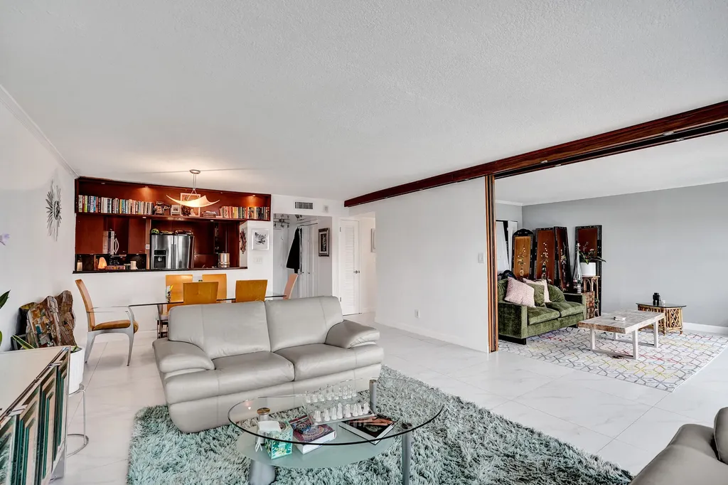3000 E Sunrise Boulevard Fort Lauderdale FL 33304