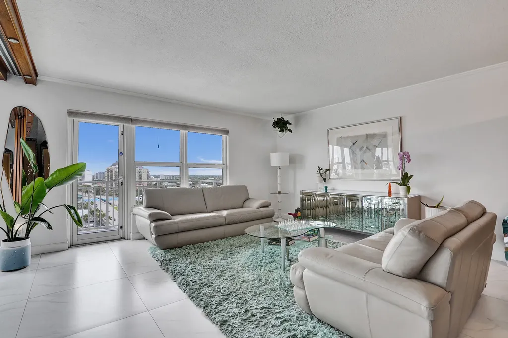 3000 E Sunrise Boulevard Fort Lauderdale FL 33304