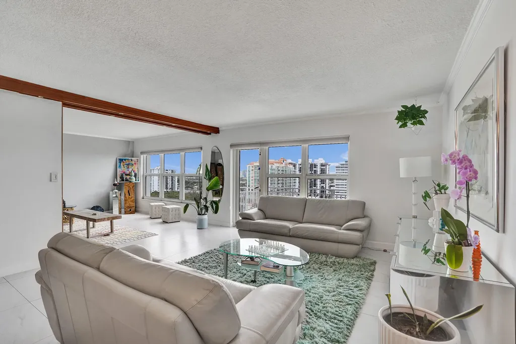 3000 E Sunrise Boulevard Fort Lauderdale FL 33304