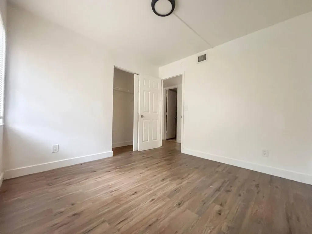 4163 NW 114th Terrace Coral Springs FL 33065