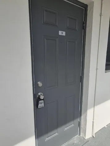 1960 NE 48 Street Pompano Beach FL 33064