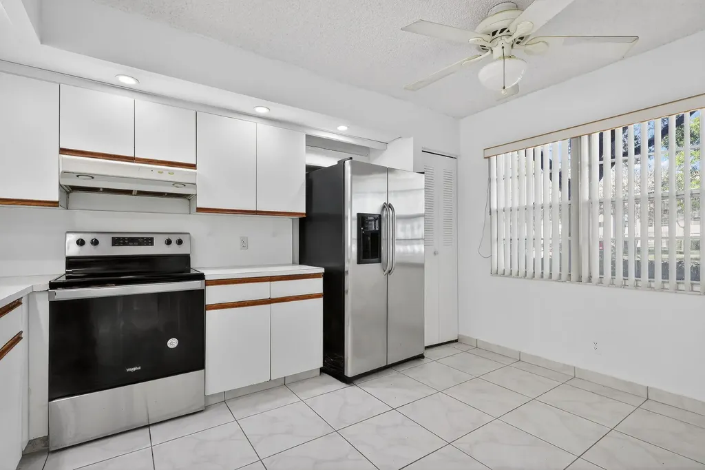 12500 SW 6th Street Pembroke Pines FL 33027