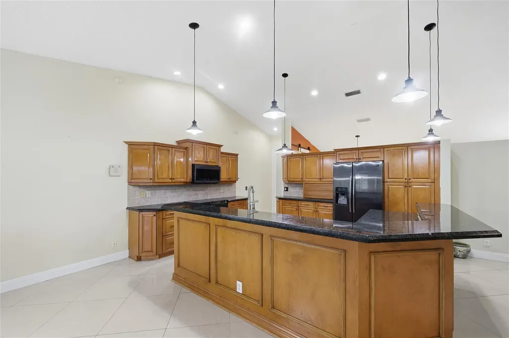 10949 NW 1st Manor Coral Springs FL 33071