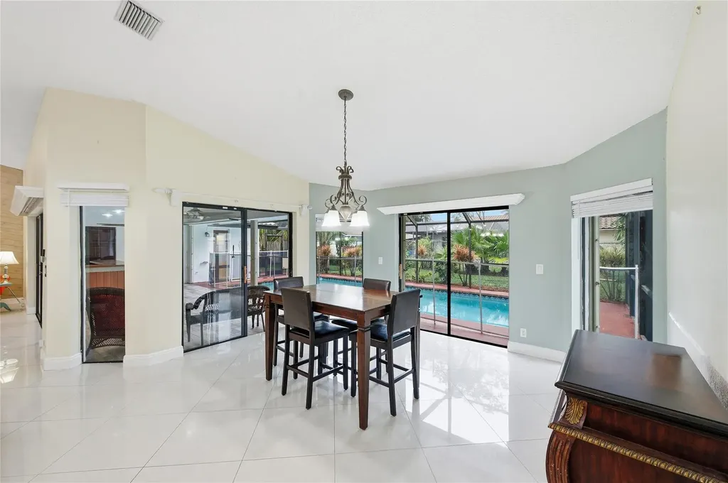10949 NW 1st Manor Coral Springs FL 33071