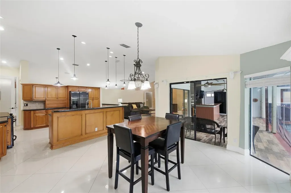 10949 NW 1st Manor Coral Springs FL 33071