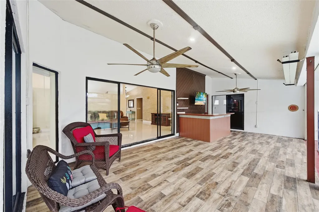 10949 NW 1st Manor Coral Springs FL 33071