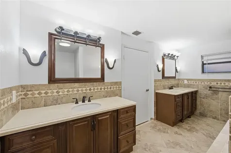 10949 NW 1st Manor Coral Springs FL 33071